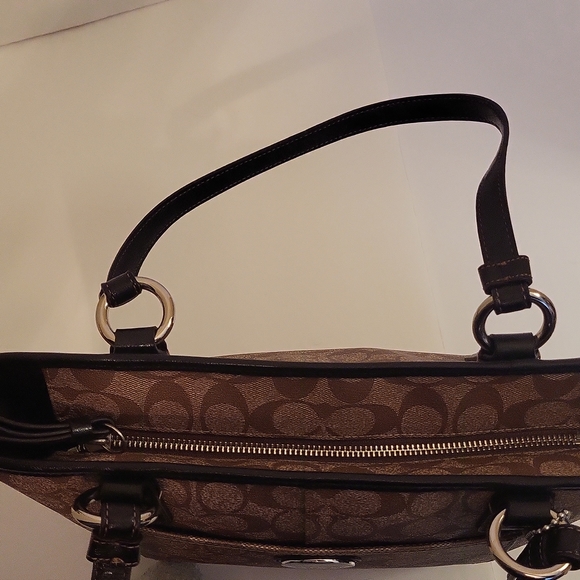 NWOT Coach Signature Logo Small Tote, Tan and Brown, Leather Trim - Picture 15 of 16